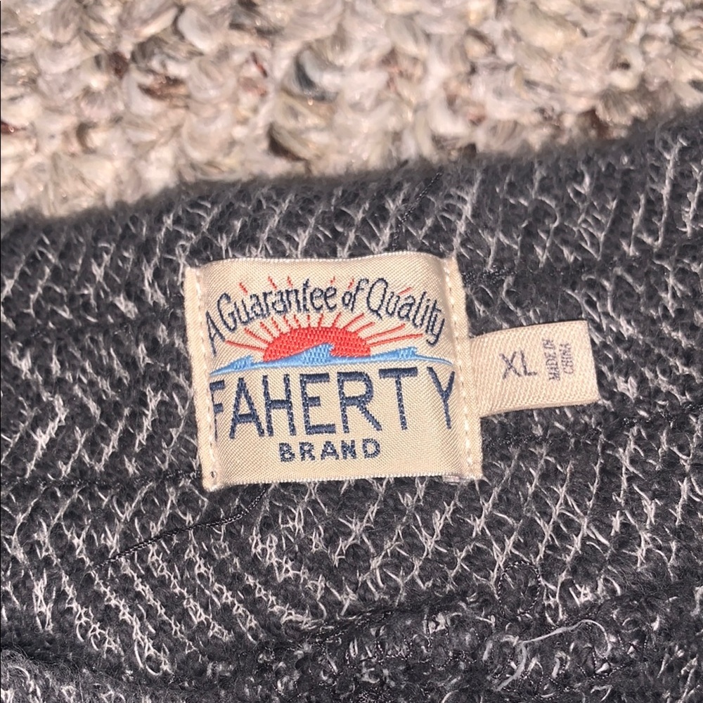 Faherty - Men's Gray Herringbone Shorts - Picture 5 of 6